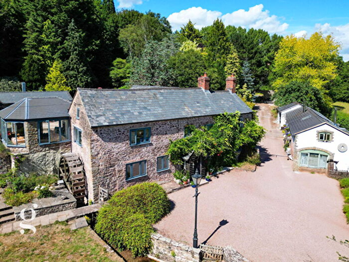 6 Bedroom Country House For Sale In Whitchurch, Ross-On-Wye - . Acres Of Garden & Woodland + Barn & Cabin, HR9