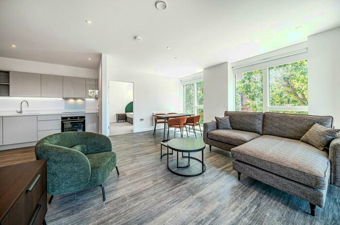 2 Bedroom Apartment To Rent In Dawes Street, London, SE17