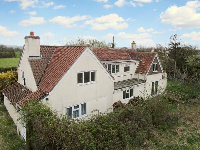 5 Bedroom Cottage For Sale In Bristol Road, Hewish, Weston-super-Mare, BS24