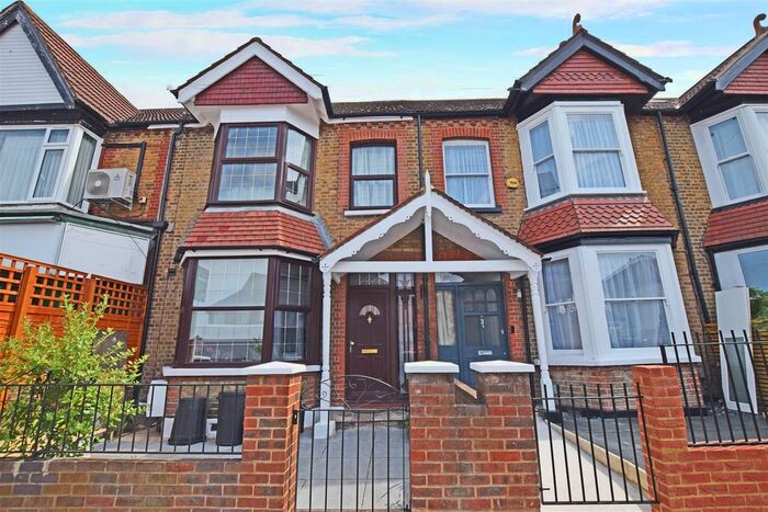 4 Bedroom Terraced House To Rent In Percy Road, Hampton, TW12
