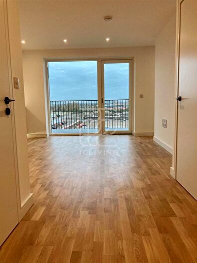 Studio To Rent In Sibley House, Southall, UB1