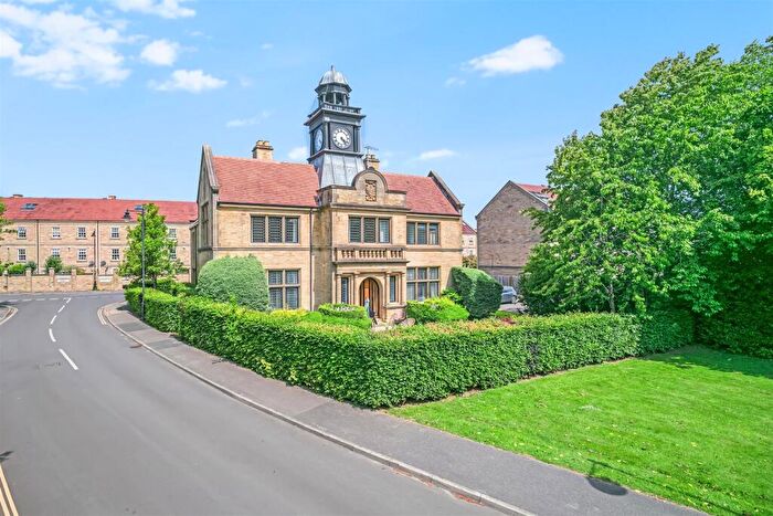 2 Bedroom Apartment For Sale In John Gilmour Way, Burley In Wharfedale, Ilkley, LS29