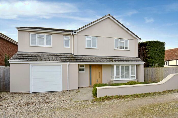4 Bedroom Detached House To Rent In Quaker Lane, Warborough, Wallingford, Oxfordshire, OX10