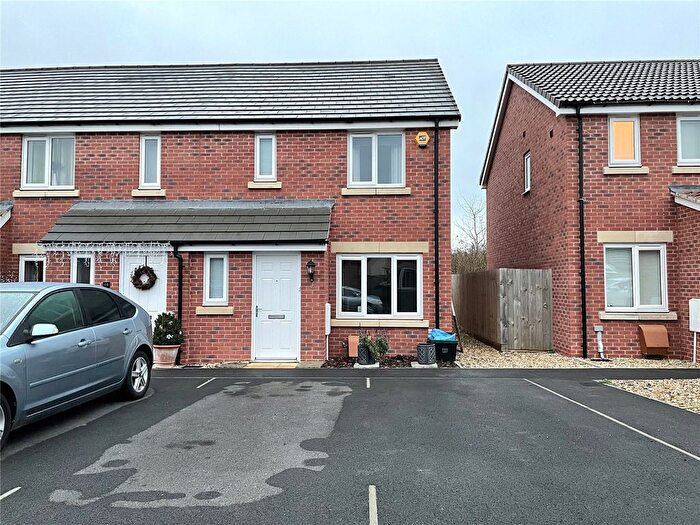 3 Bedroom End Terrace House To Rent In Hob Close, Monkton Heathfield, Taunton, TA2