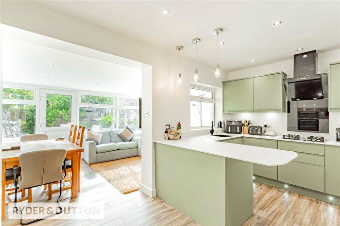 4 Bedroom Terraced House For Sale In Clifton Road, Slattocks, Middleton, Manchester, M24