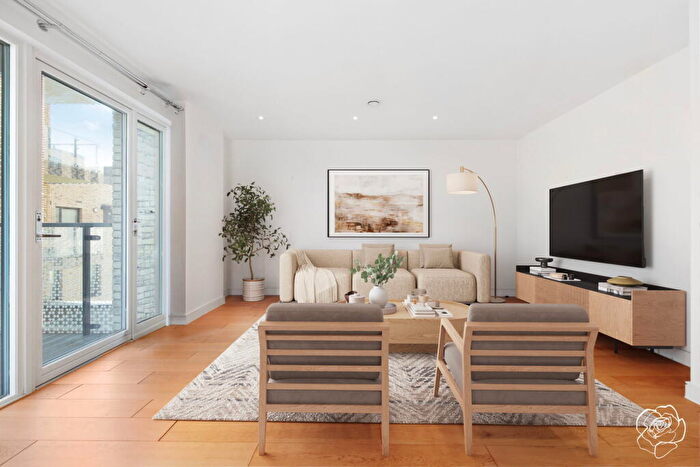 3 Bedroom Apartment For Sale In Sentinel Building, Liberty Bridge Road, Stratford, E15