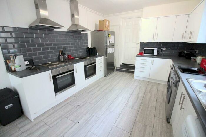 7 Bedroom Terraced House To Rent In Colum Road, Cathays, CF10