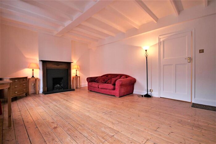 2 Bedroom Apartment To Rent In Upper Mulgrave Road, Cheam, Sutton, SM2