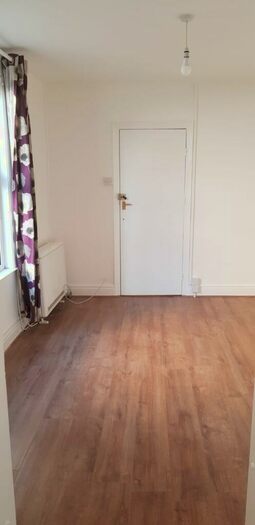 Studio To Rent In Beaumont Road, Plymouth, PL4