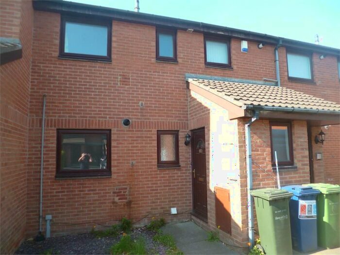 1 Bedroom Flat To Rent In Windmill Court, Spittal Tongues, Newcastle Upon Tyne, Tyne And Wear, NE2