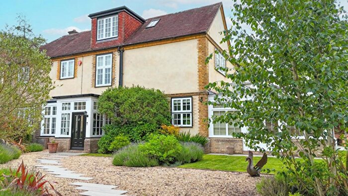 5 Bedroom Semi-Detached House For Sale In Rhinefield Road, Brockenhurst, SO42