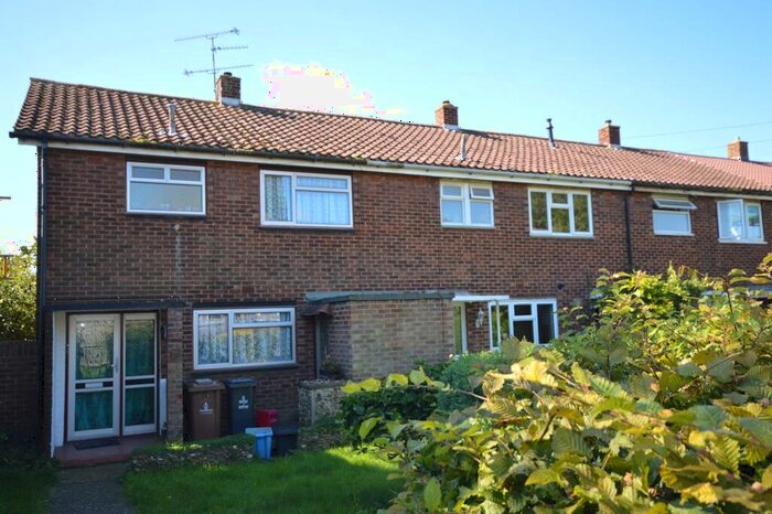 2 Bedroom Terraced House To Rent In Abbots Grove, Stevenage, SG1