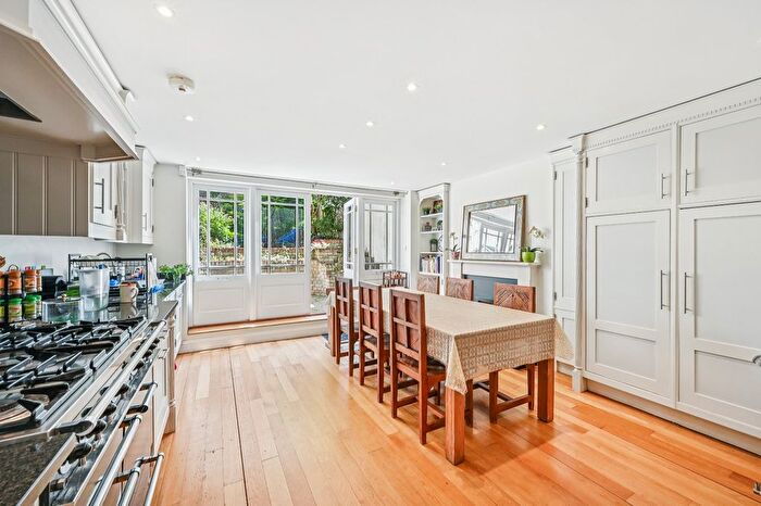 4 Bedroom Terraced House To Rent In Parsons Green Lane, Fulham, SW6