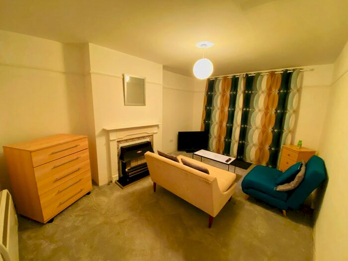 1 Bedroom Flat To Rent In Strongbow Road, Eltham, SE9