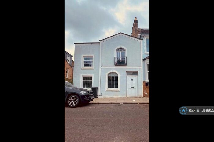 2 Bedroom End Of Terrace House To Rent In Tyssen Road, London, N16