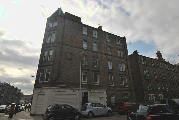 2 Bedroom Flat To Rent In Dalgety Street, Edinburgh, EH7