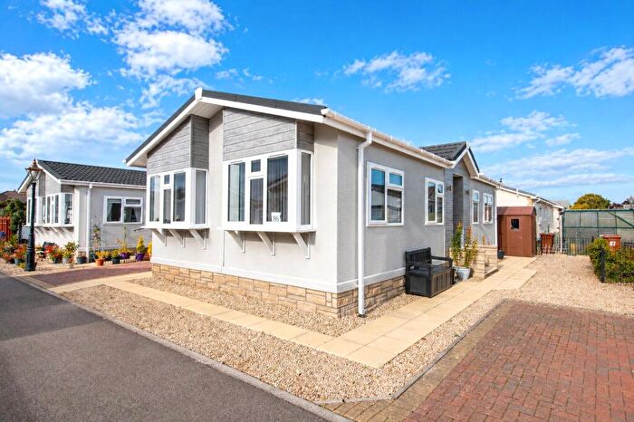 2 Bedroom Bungalow For Sale In Ashgrove Park, Elgin, Moray, IV30