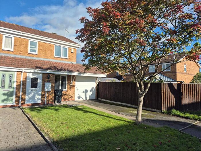 2 Bedroom Semi-Detached House To Rent In Ensall Drive, Wordsley, DY8