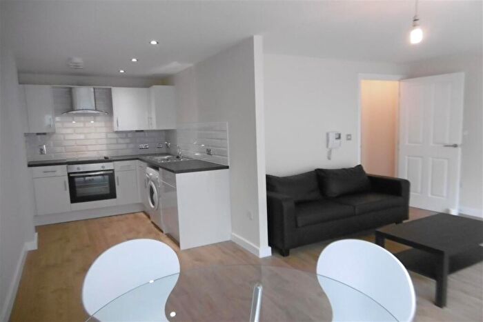 2 Bedroom Apartment To Rent In Concord Street, Leeds, LS2