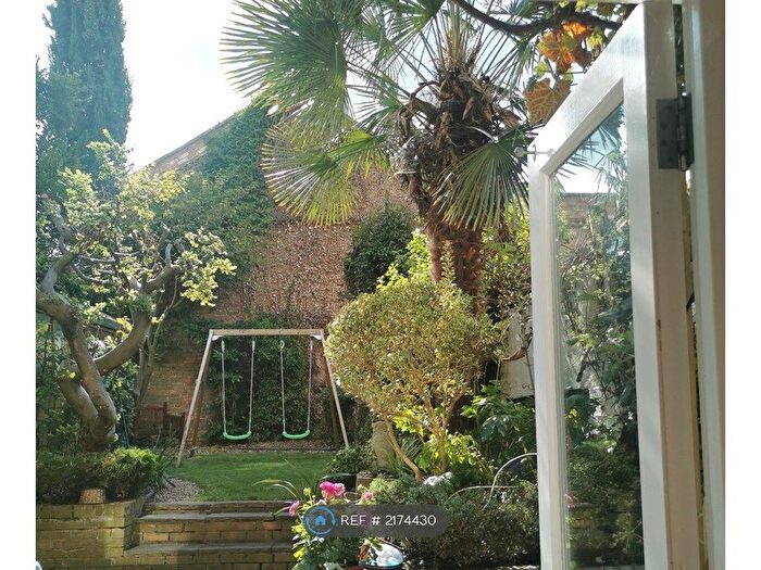 4 Bedroom Semi-Detached House To Rent In Richmond Road, Oxford, OX1