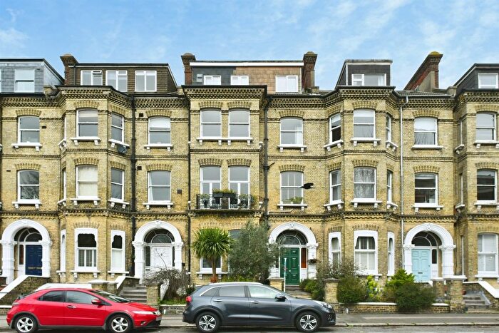 1 Bedroom Flat For Sale In Cromwell Road, Hove, BN3