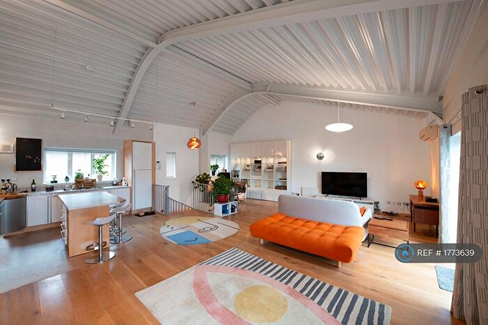 2 Bedroom Penthouse To Rent In Portland Street, Brighton, BN1