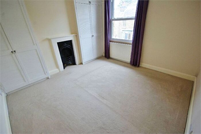 2 Bedroom End Of Terrace House To Rent In Park Road, Bushey, WD23