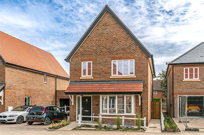 4 Bedroom Detached House For Sale In Eyebright Lane, Angmering, West Sussex, BN16