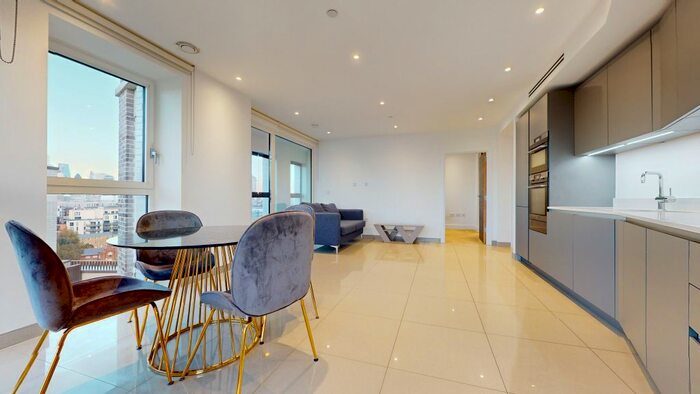 2 Bedroom Flat To Rent In Conquest Tower, Southwark, SE1