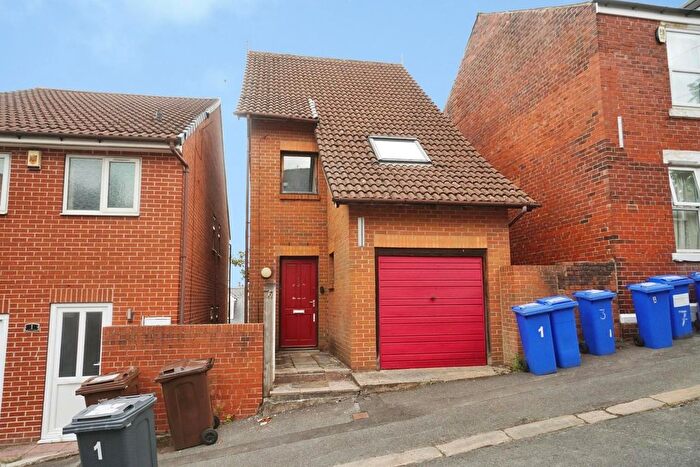 4 Bedroom Detached House For Sale In Moor End Road, Commonside, Sheffield, S10