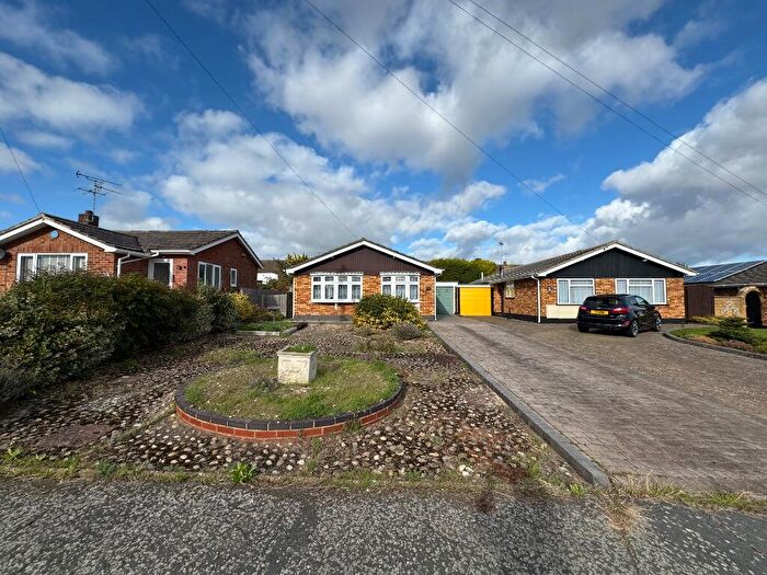 3 Bedroom Detached Bungalow For Sale In Cromwell Way, Witham, CM8