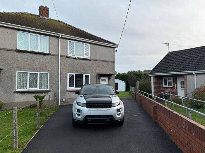 2 Bedroom Property To Rent In Bryn Illtyd, Burry Port, Carmarthenshire, SA16