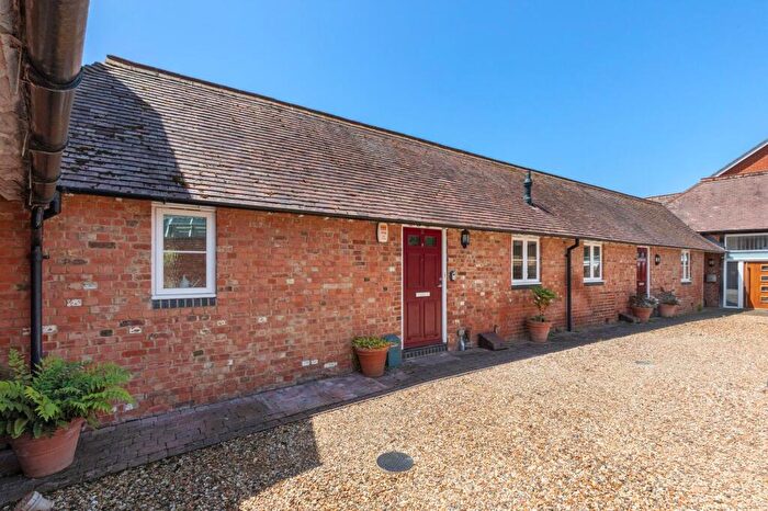 2 Bedroom Bungalow For Sale In Priest End, Thame, OX9
