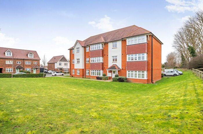 1 Bedroom Flat To Rent In Whitbread Court, Bramling Way, Gillingham, ME8