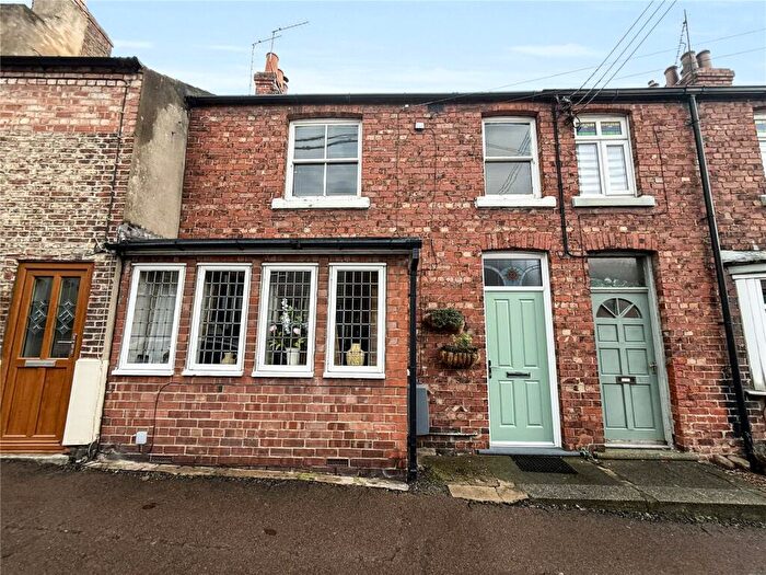 3 Bedroom Terraced House For Sale In Cockpit Hill, Brompton, North Yorkshire, England, DL6