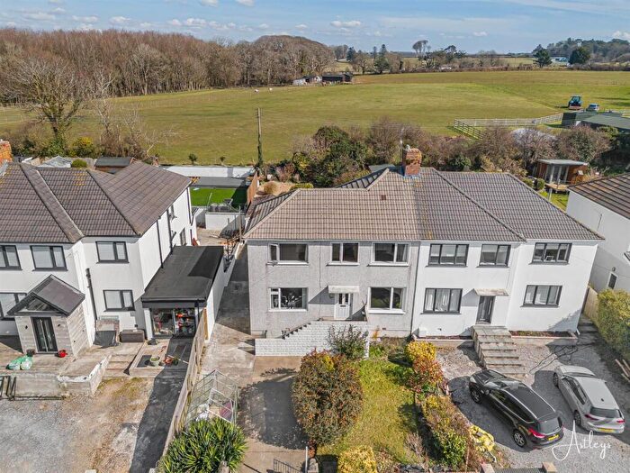 4 Bedroom Semi-Detached House For Sale In Pennard Drive, Southgate, Swansea, SA3