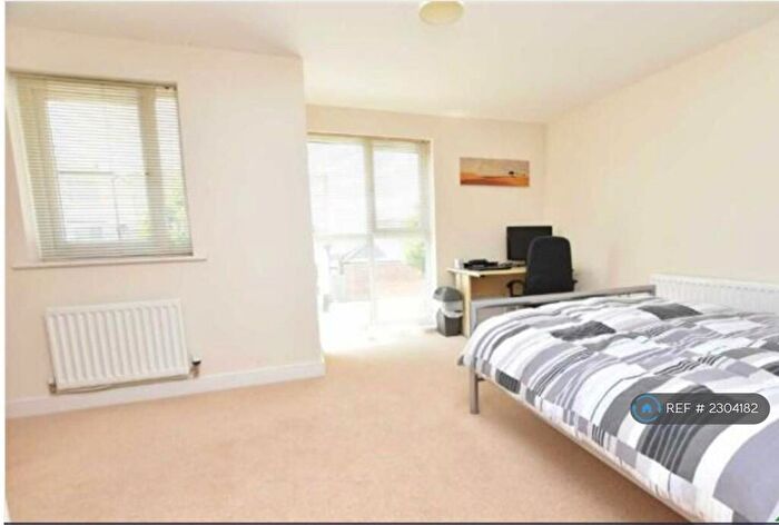 6 Bedroom Terraced House To Rent In Long Down Avenue, Bristol, BS16