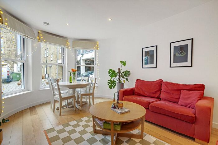 1 Bedroom Flat To Rent In Marlow House, Victoria House, London, SW4