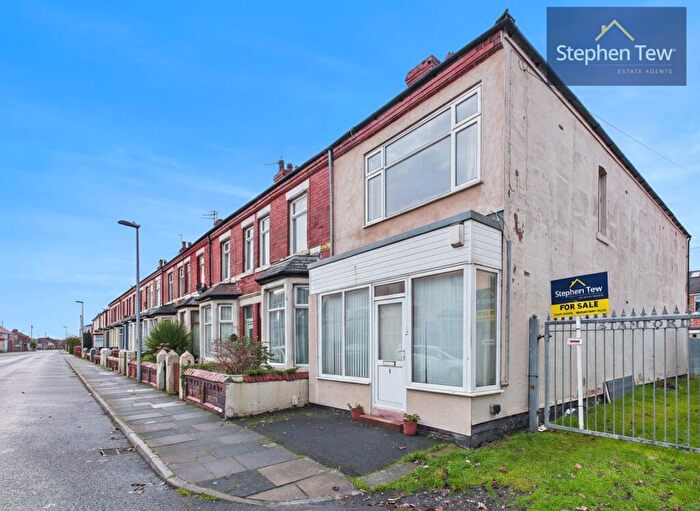 3 Bedroom End Of Terrace House For Sale In Stamford Avenue, Blackpool, FY4