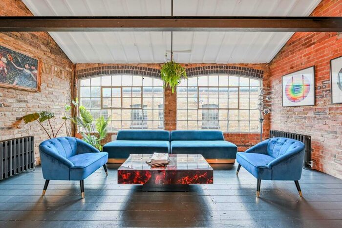 1 Bedroom End Of Terrace House To Rent In Kingsland Road, Shoreditch, London, E2