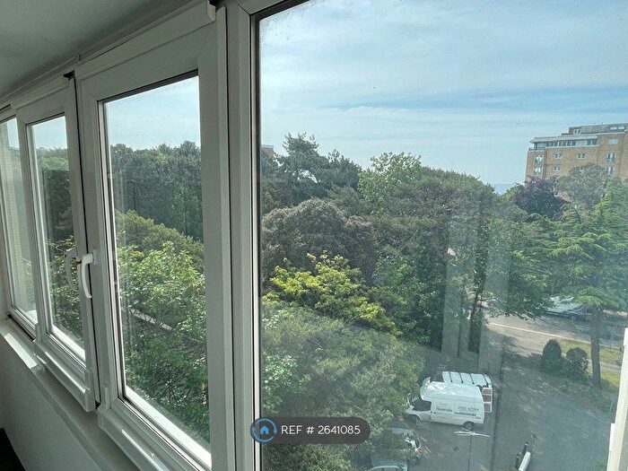 2 Bedroom Flat To Rent In Colman Court, Bournemouth, BH1