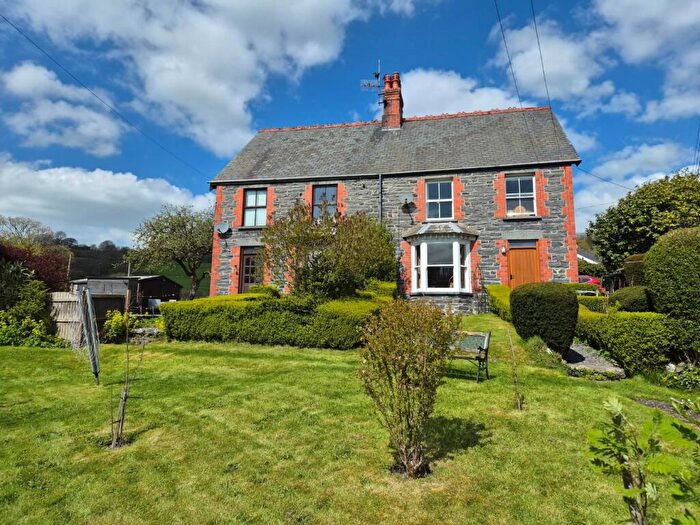 3 Bedroom Semi-Detached House For Sale In Maerdy, Corwen, LL21