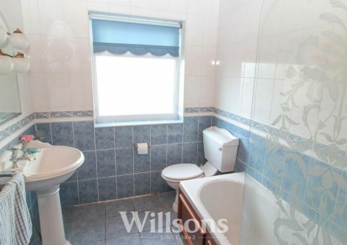 3 Bedroom Detached Bungalow For Sale In Thorpe Fendykes, Wainfleet, Skegness, Lincolnshire, PE24