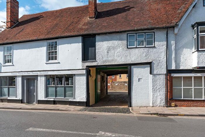 2 Bedroom Flat For Sale In West St. Helen Street, Abingdon, OX14