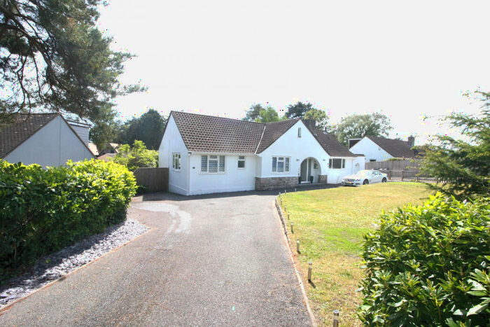 3 Bedroom Detached House To Rent In St Leonards, Ringwood, BH24