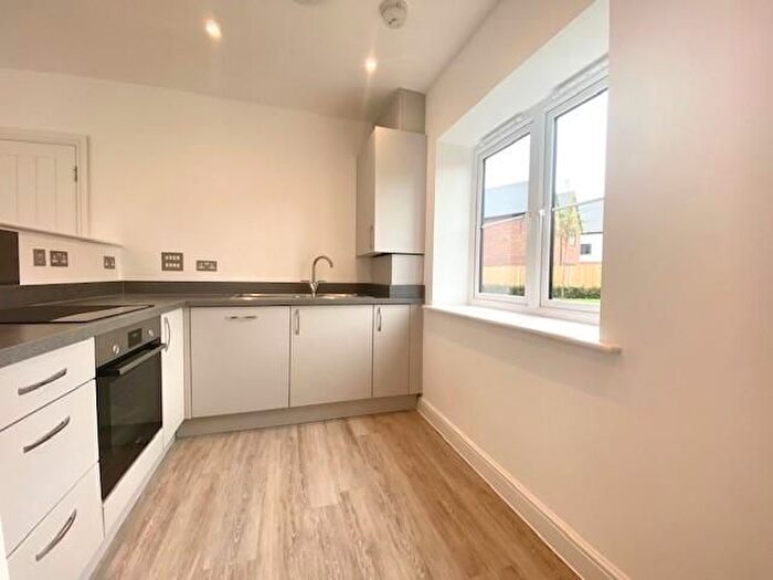 1 Bedroom Flat To Rent In Limelight Walk, Kingshill, ME19