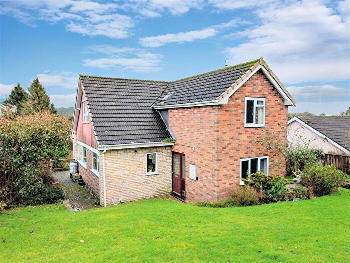 4 Bedroom Detached House For Sale In Marsh Hill, Sling, Coleford, GL16