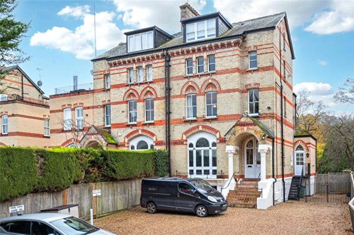 2 Bedroom Apartment For Sale In Fairmile, Henley-on-Thames, Oxfordshire, RG9