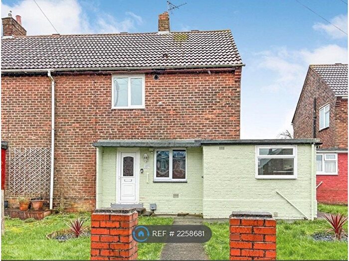 2 Bedroom Semi-Detached House To Rent In Watling Ave, Seaham, SR7