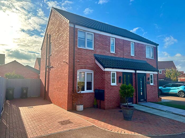 2 Bedroom Semi-Detached House For Sale In Colby Drive, Bradwell, NR31